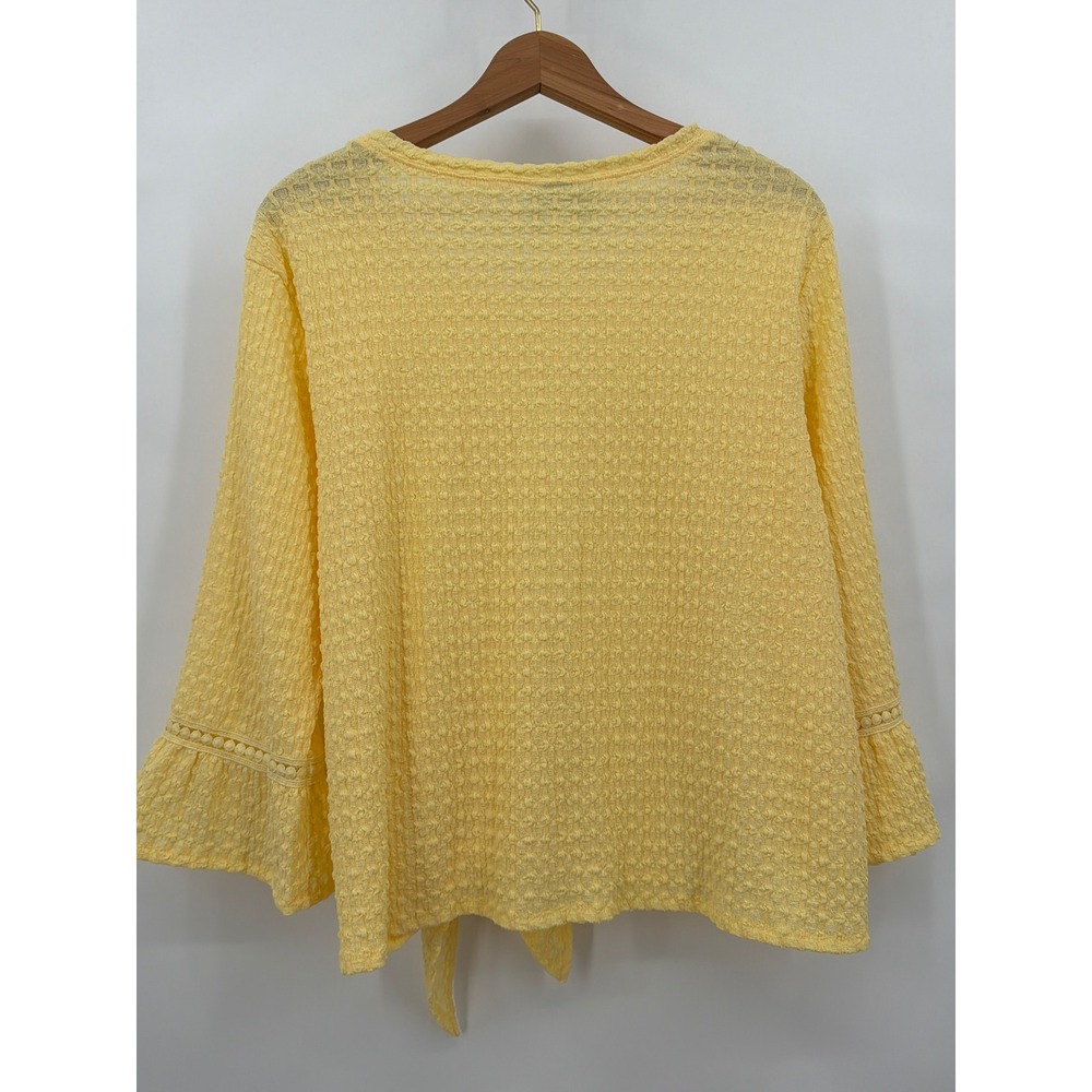 Alfred Dunner Petite XL Butter Yellow Textured Tie Front Bell Sleeve Top - Picture 2 of 6